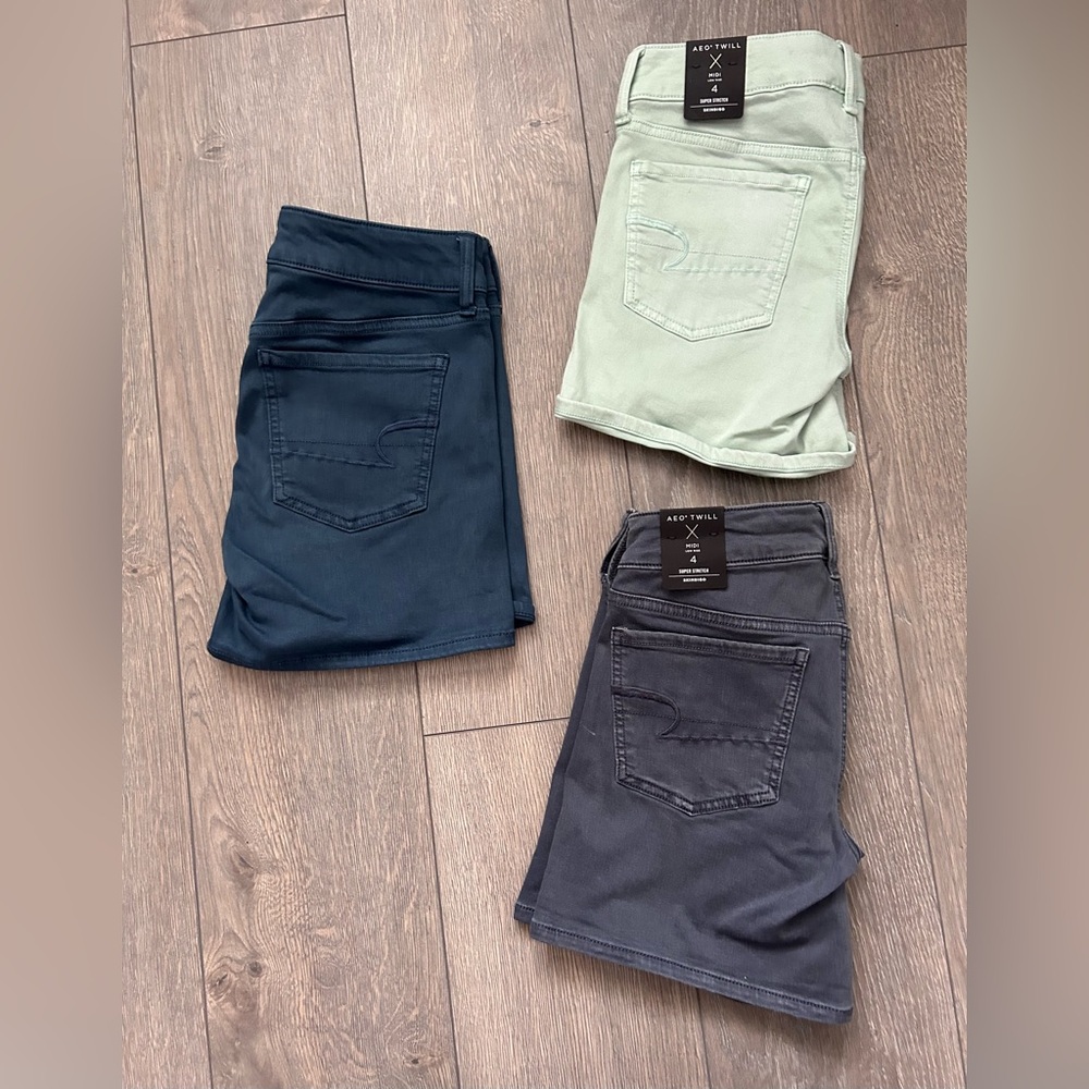 3 pairs of American Eagle Midi Super Stretch Shorts, Size 4 **NWT**